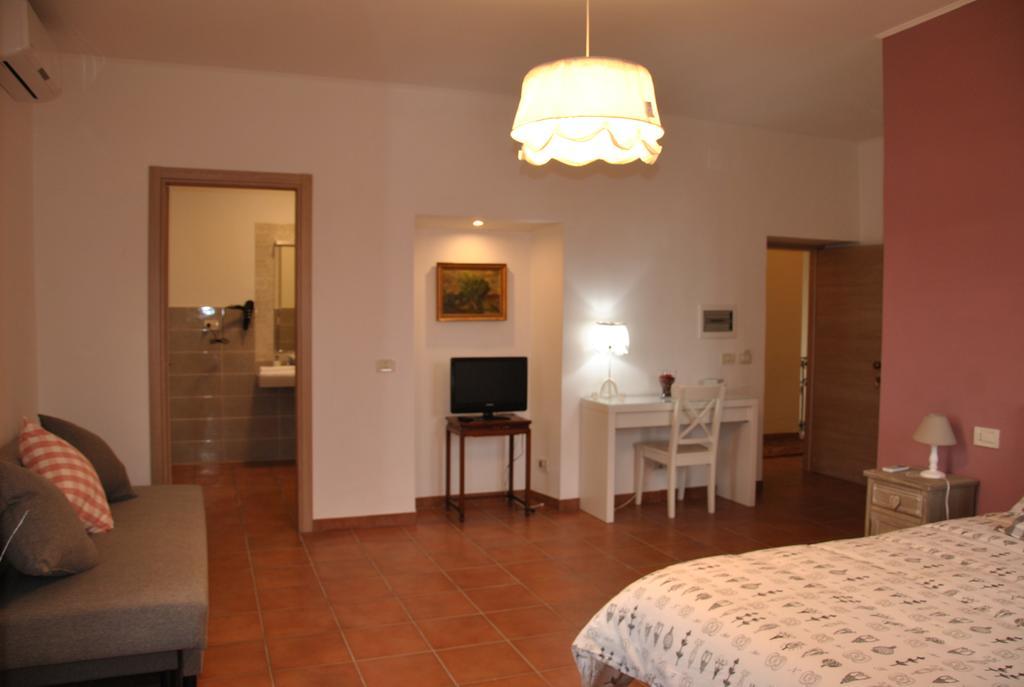 Casa de hóspedes Casale Appio 2*